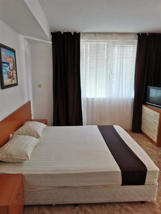 Jelezchevi Guest Rooms Primorsko Esterno foto
