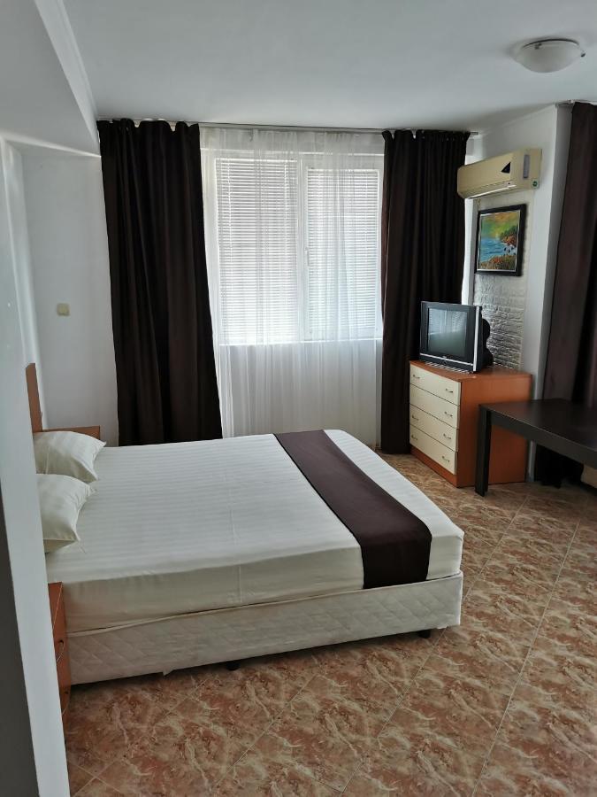 Jelezchevi Guest Rooms Primorsko Esterno foto