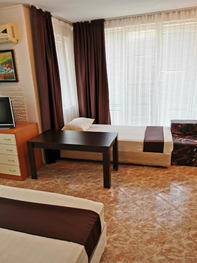 Jelezchevi Guest Rooms Primorsko Esterno foto