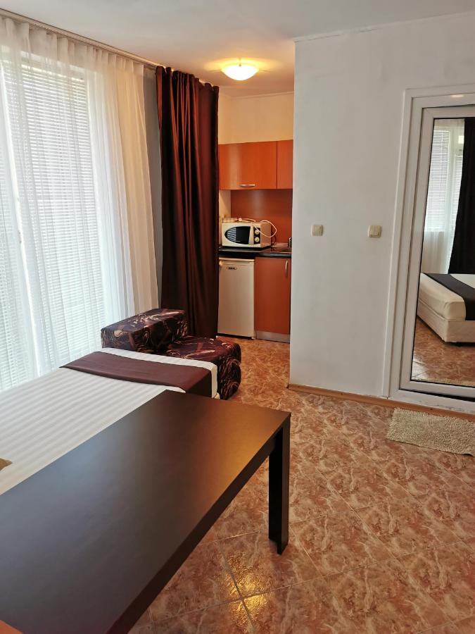 Jelezchevi Guest Rooms Primorsko Esterno foto