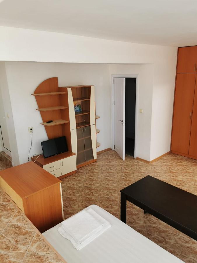 Jelezchevi Guest Rooms Primorsko Esterno foto